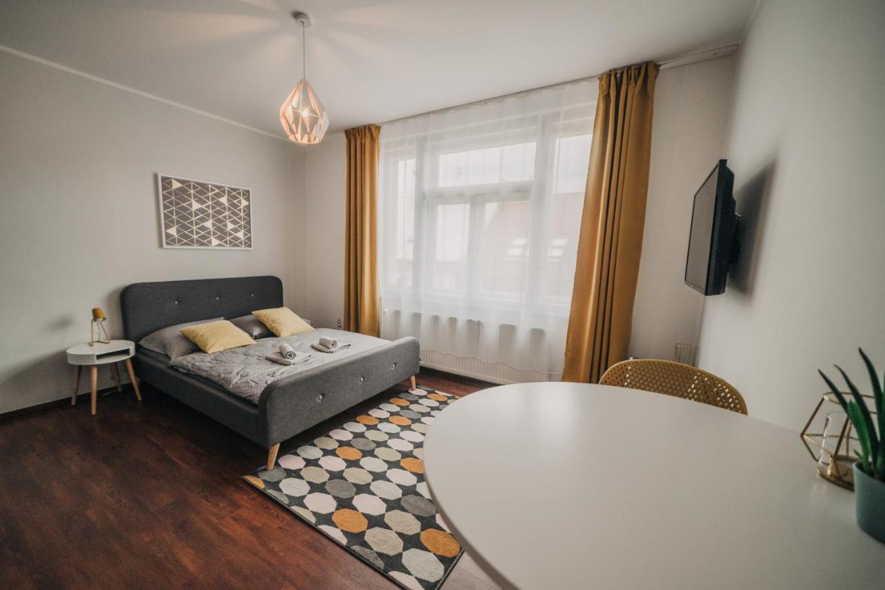 Citybeat Apartments, 400M From The Square Plzeň Eksteriør billede