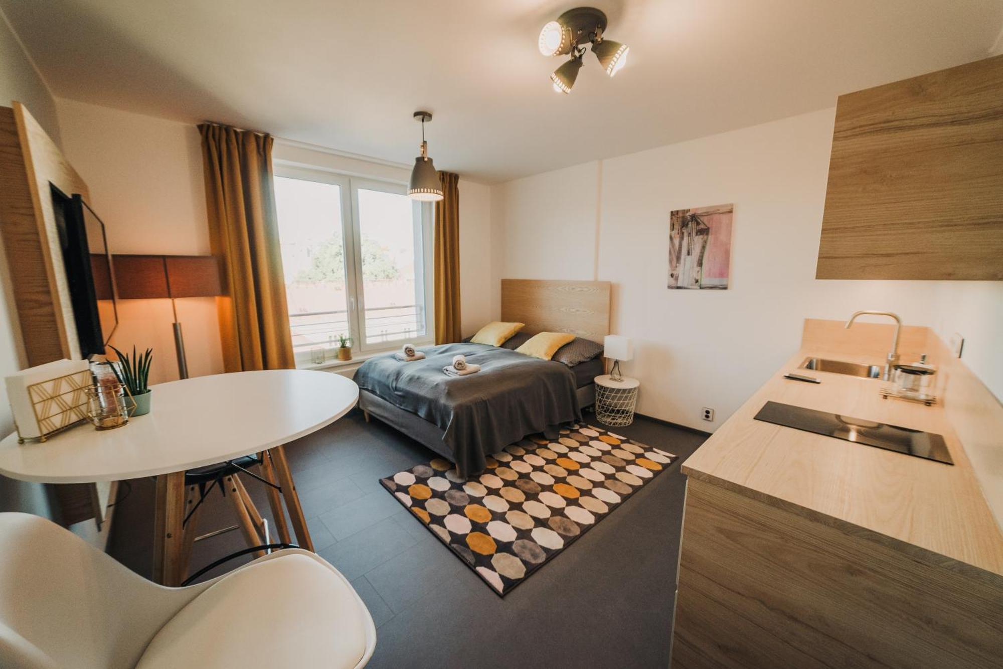 Citybeat Apartments, 400M From The Square Plzeň Eksteriør billede