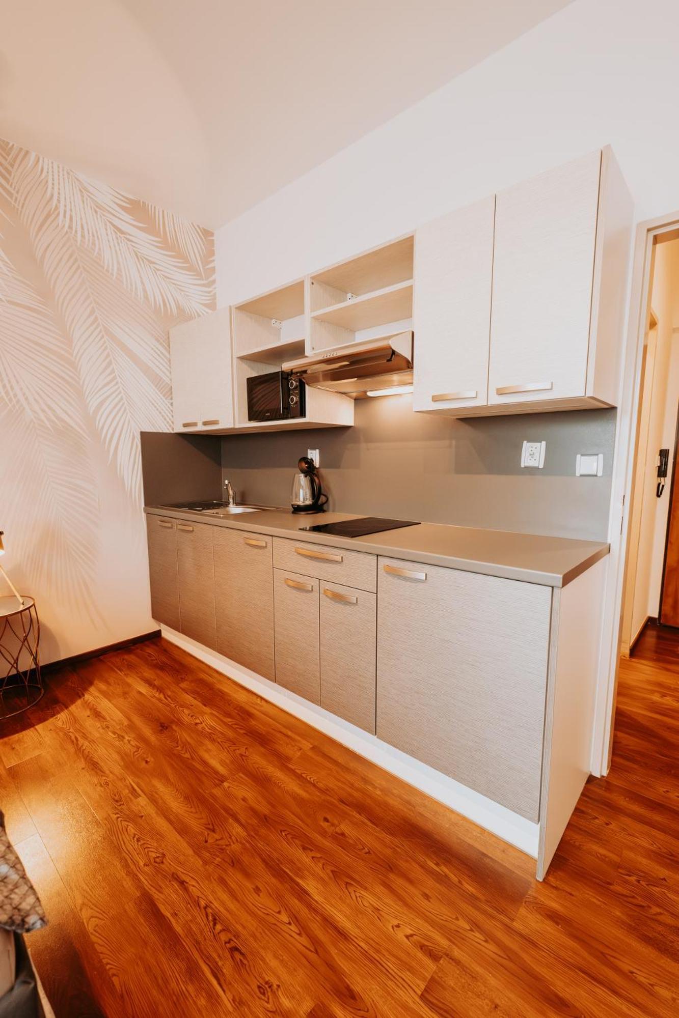 Citybeat Apartments, 400M From The Square Plzeň Eksteriør billede
